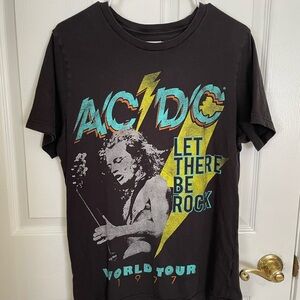 Black AC/DC Graphic Tee with Vintage Rock Design